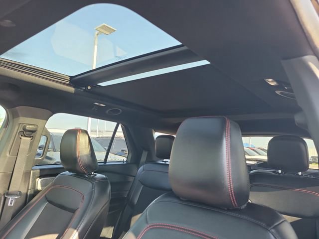 Certified 2023 Ford Explorer ST-Line w/ Class IV Trailer Tow Package AWD/4WD image 26