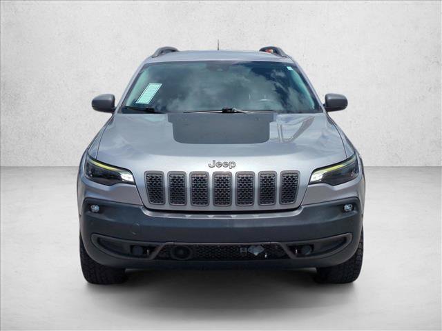 Used 2019 Jeep Cherokee Trailhawk AWD/4WD image 2
