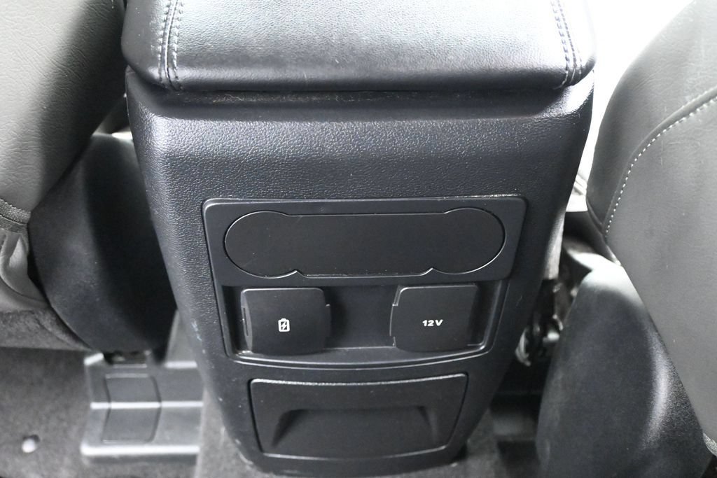 Certified 2023 Ford Explorer XLT RWD image 21