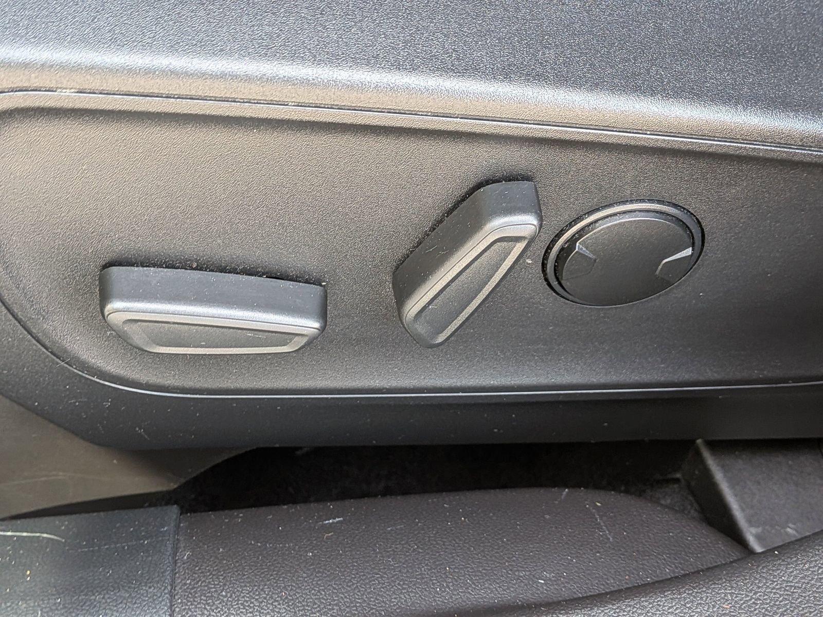 Certified 2023 Ford Escape ST-Line Select w/ Tech Pack #1 image 23