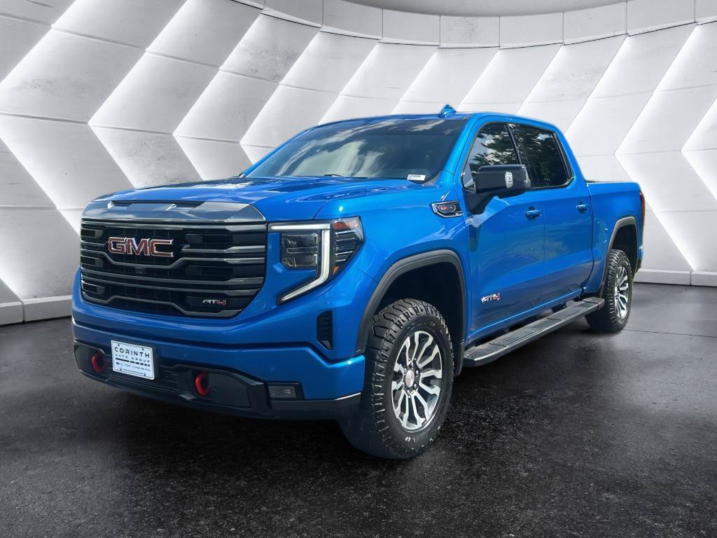 Used 2023 GMC Sierra 1500 AT4 w/ AT4 Preferred Package AWD/4WD image 3