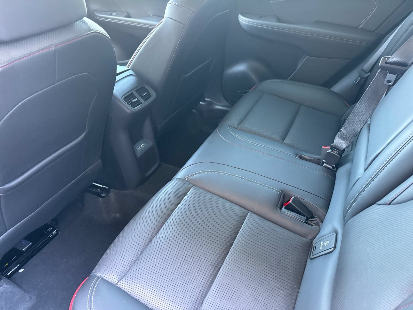 Used 2022 Buick Envision Essence w/ Sport Touring Package FWD image 13