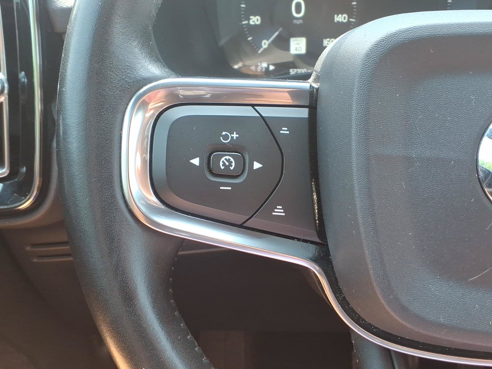 Used 2019 Volvo XC40 T5 Momentum AWD/4WD image 15