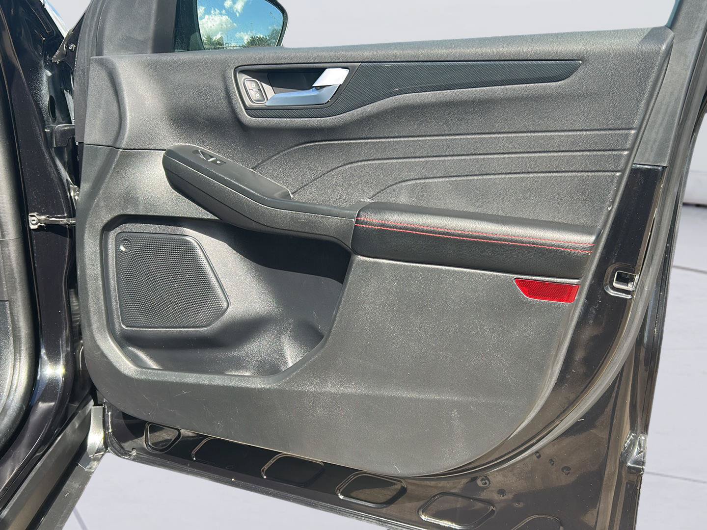 Certified 2023 Ford Escape ST-Line FWD image 23