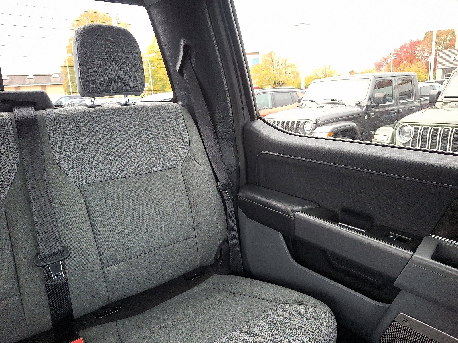 Certified 2022 Ford F150 XLT w/ Equipment Group 302A High image 20