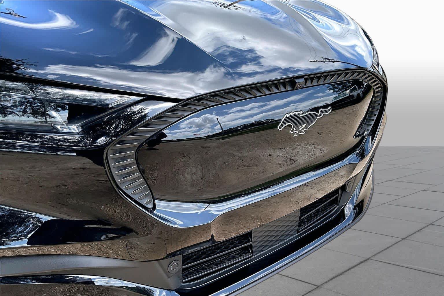 Certified 2025 Ford Mustang Mach-E Select AWD/4WD image 29