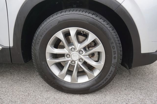 Used 2019 Hyundai Santa Fe SE FWD image 19