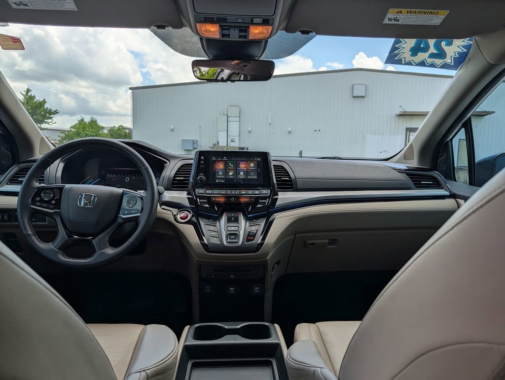 Used 2024 Honda Odyssey Touring image 6