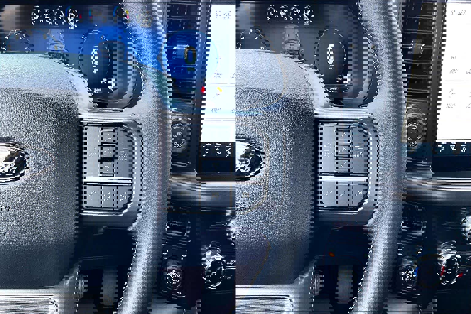 Certified 2024 Ford F150 XLT w/ Equipment Group 302A MID image 30