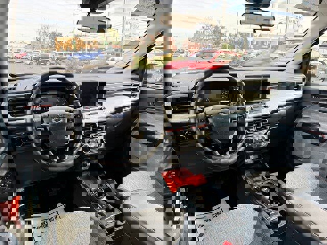 Certified 2023 Ford Maverick XLT w/ Equipment Group 300A Standard image 18