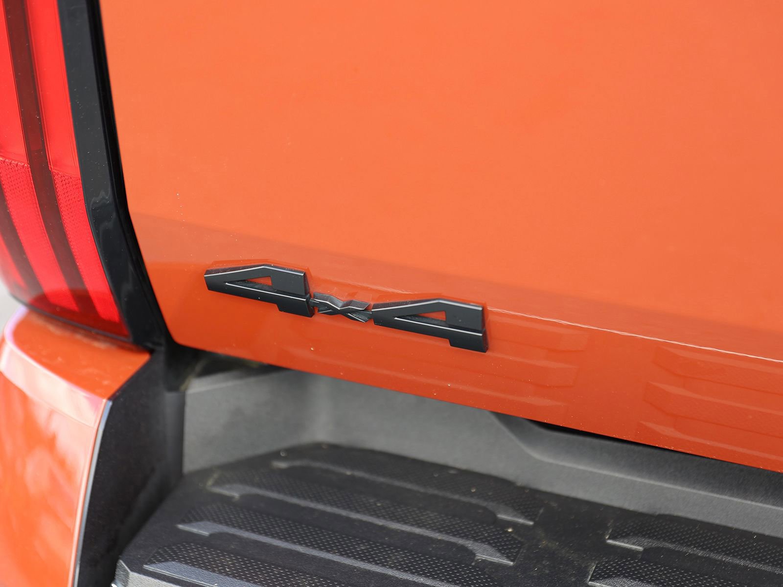 Used 2025 Toyota Tundra SR5 w/ TRD Off-Road Package AWD/4WD image 13