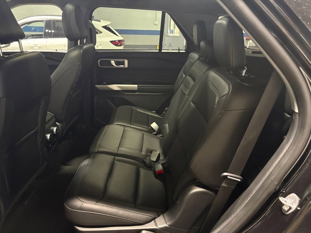 Certified 2022 Ford Explorer XLT w/ Equipment Group 202A image 26