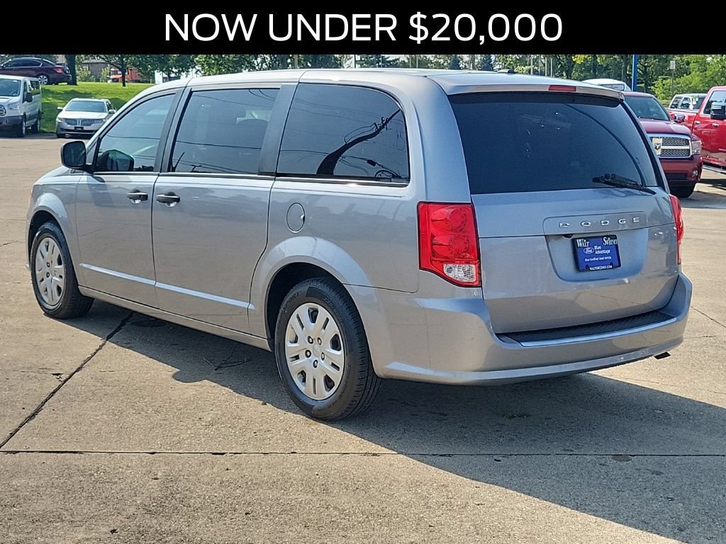 Used 2020 Dodge Grand Caravan SE w/ UConnect Hands-Free Group FWD image 3
