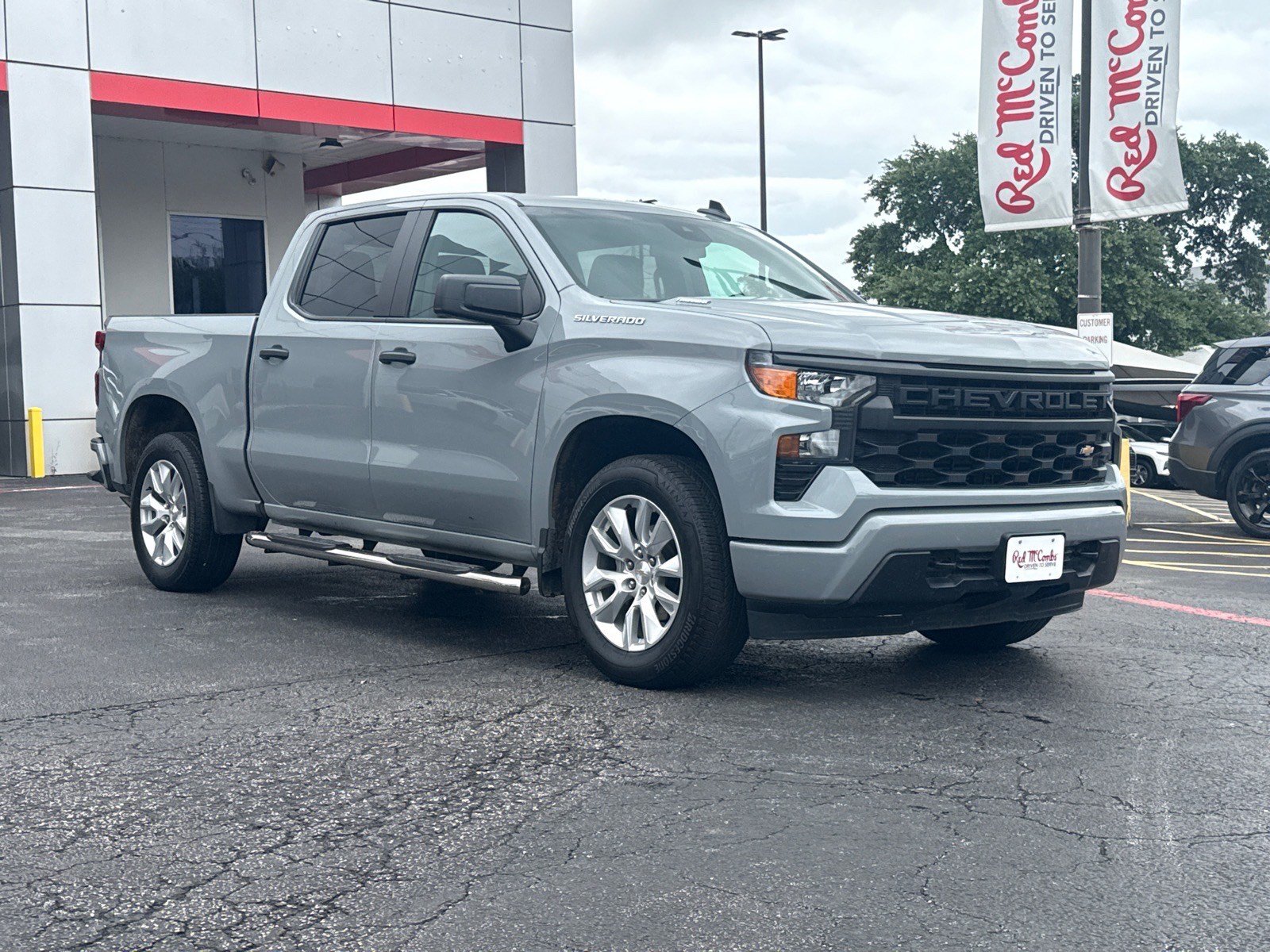 Used 2025 Chevrolet Silverado 1500 Custom RWD image 4
