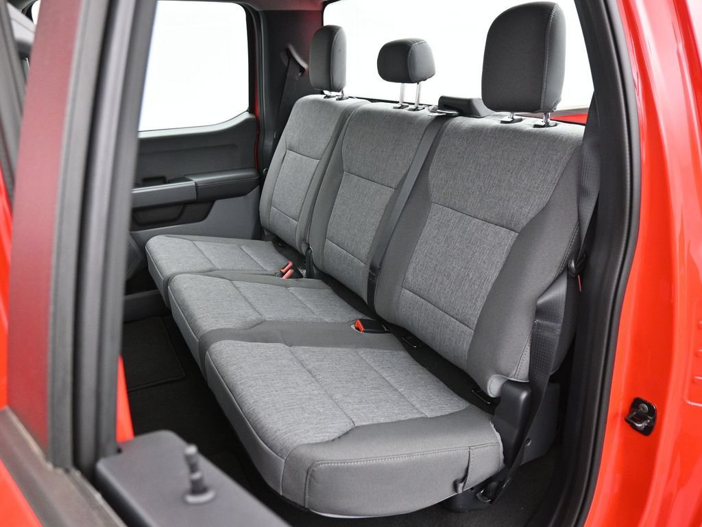 Certified 2024 Ford F250 XL w/ STX Appearance Package AWD/4WD image 19