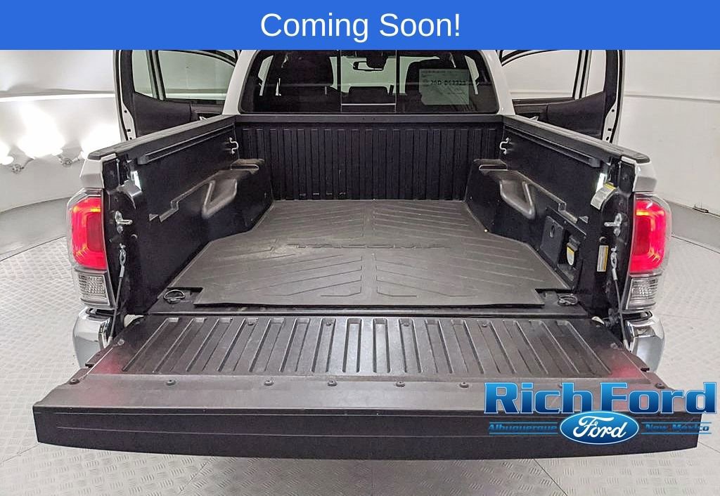 Used 2022 Toyota Tacoma TRD Off-Road image 7