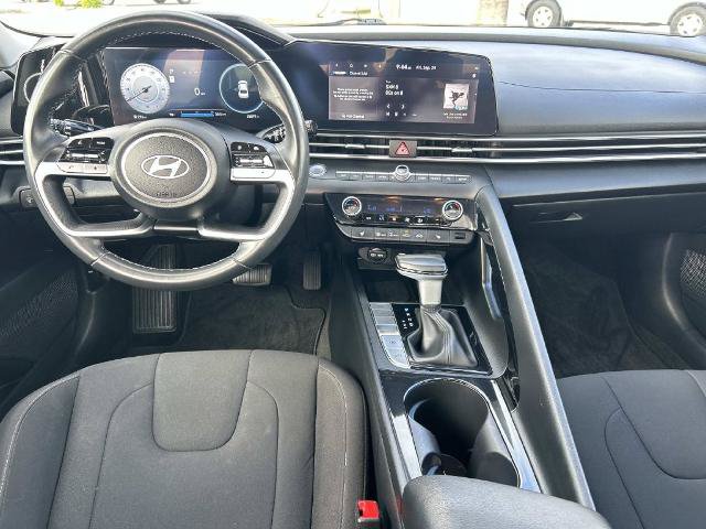 Used 2024 Hyundai Elantra SEL FWD image 13