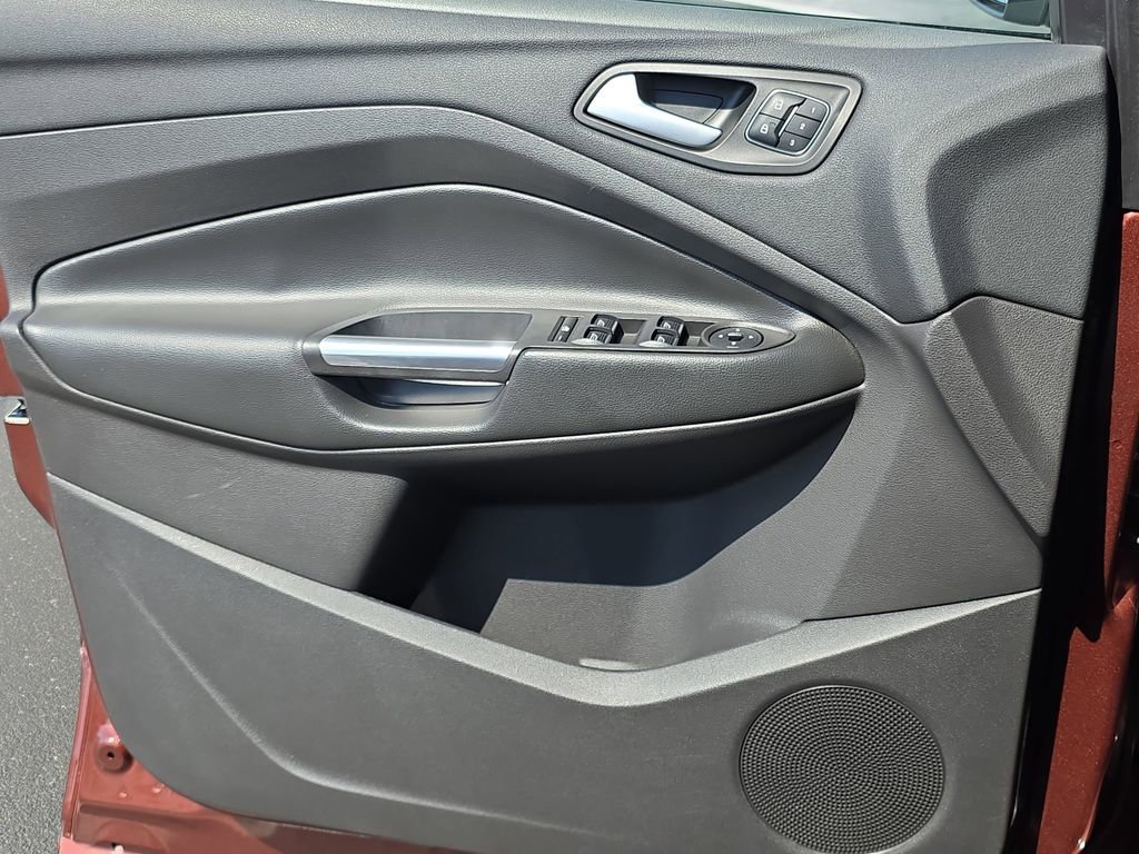 Certified 2018 Ford Escape Titanium w/ Ford Safe & Smart Package image 25