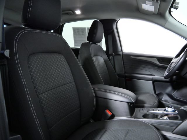 Certified 2025 Ford Escape Active w/ Cold Weather Package AWD/4WD image 11