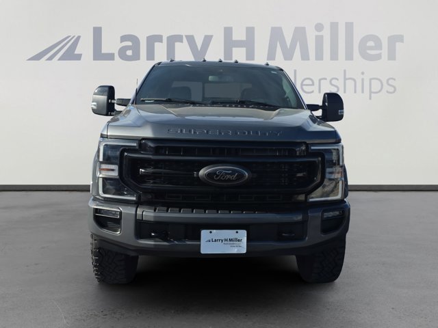 Certified 2022 Ford F350 Lariat w/ Tremor Off-Road Package image 8