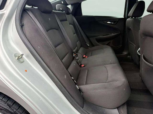 Used 2018 Chevrolet Malibu LT image 22
