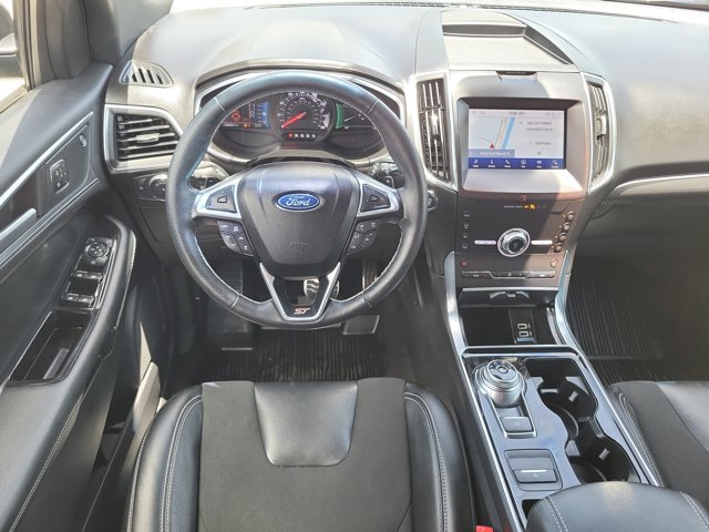 Certified 2020 Ford Edge ST w/ Cold Weather Package AWD/4WD image 15