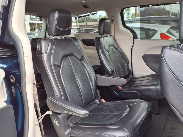 Used 2022 Chrysler Pacifica Touring-L FWD image 22