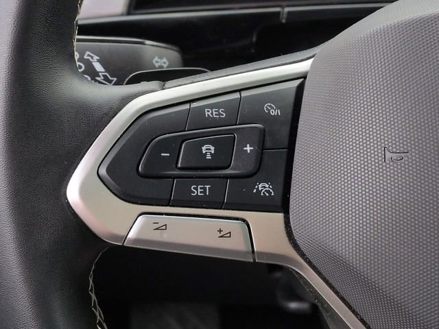 Used 2024 Volkswagen Atlas Cross Sport SE image 26