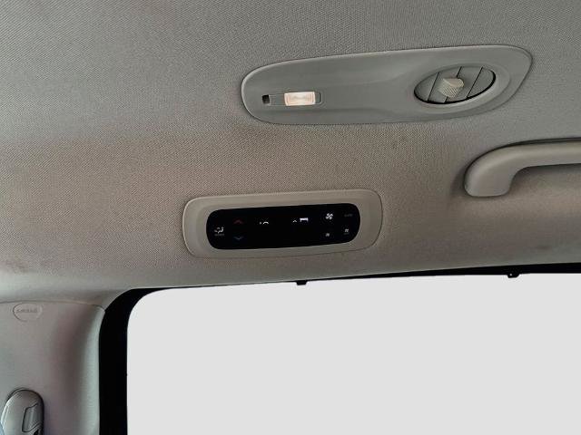 Used 2024 Chrysler Pacifica Touring-L FWD image 20