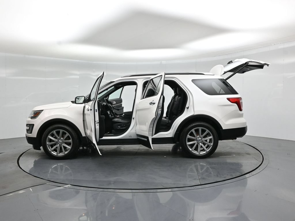 Certified 2017 Ford Explorer Limited FWD image 35
