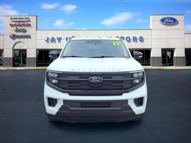 Certified 2025 Ford Expedition Active AWD/4WD image 7
