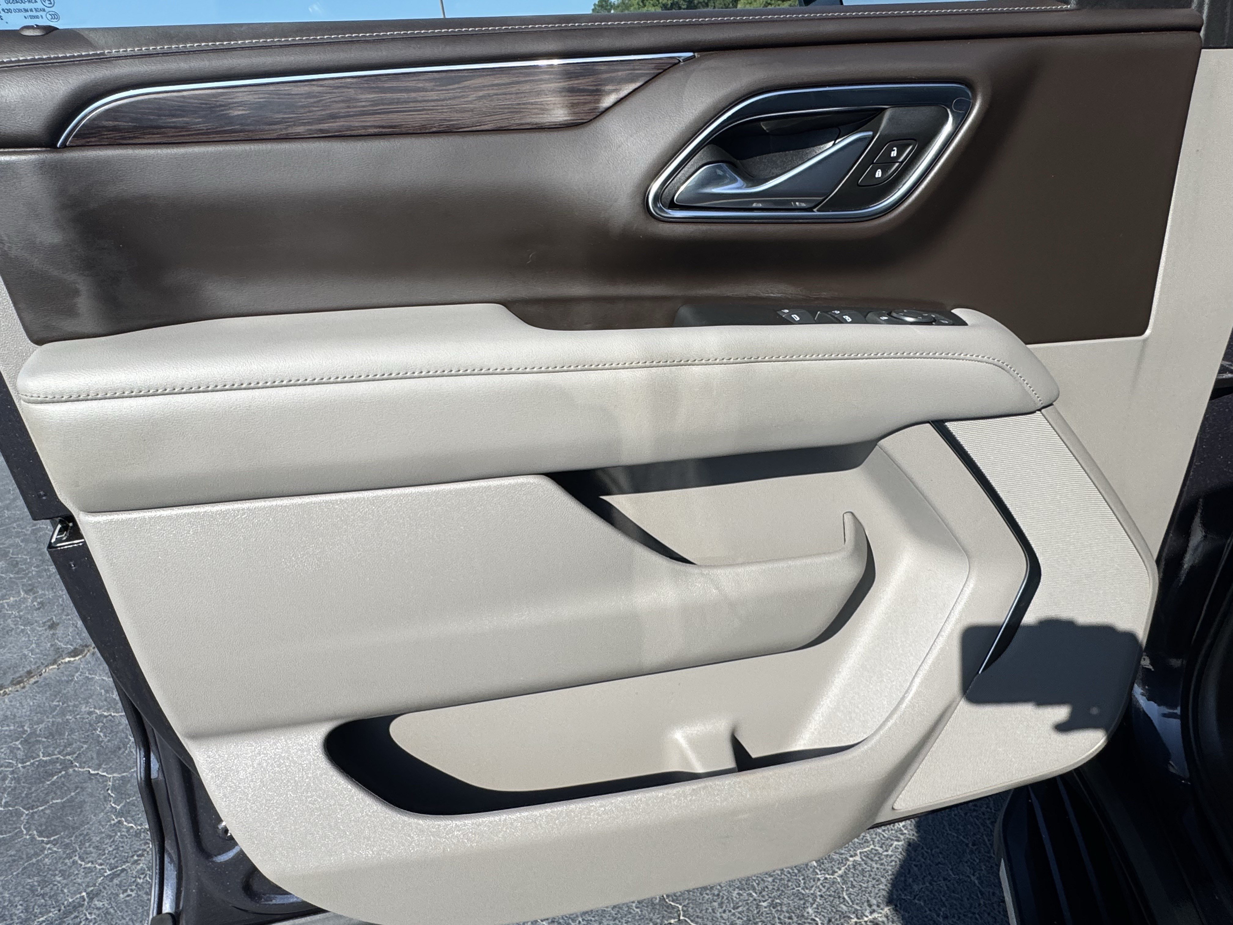 Used 2023 Chevrolet Tahoe LS w/ Driver Alert Package RWD image 11