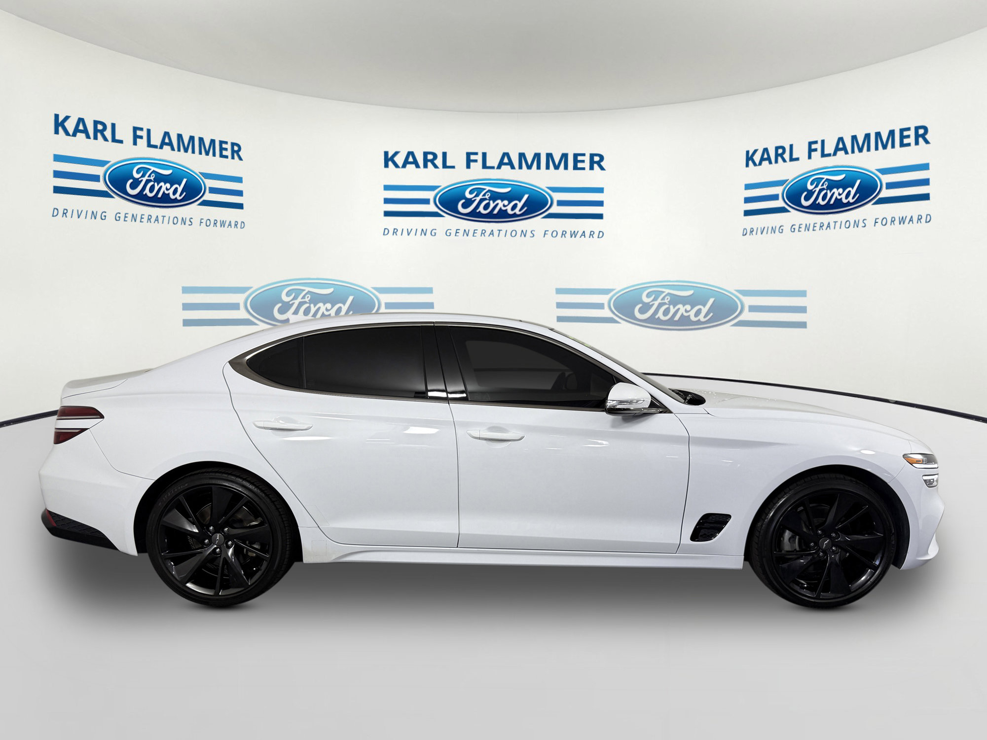 Used 2023 Genesis G70 2.0T w/ Sport Prestige Package image 2