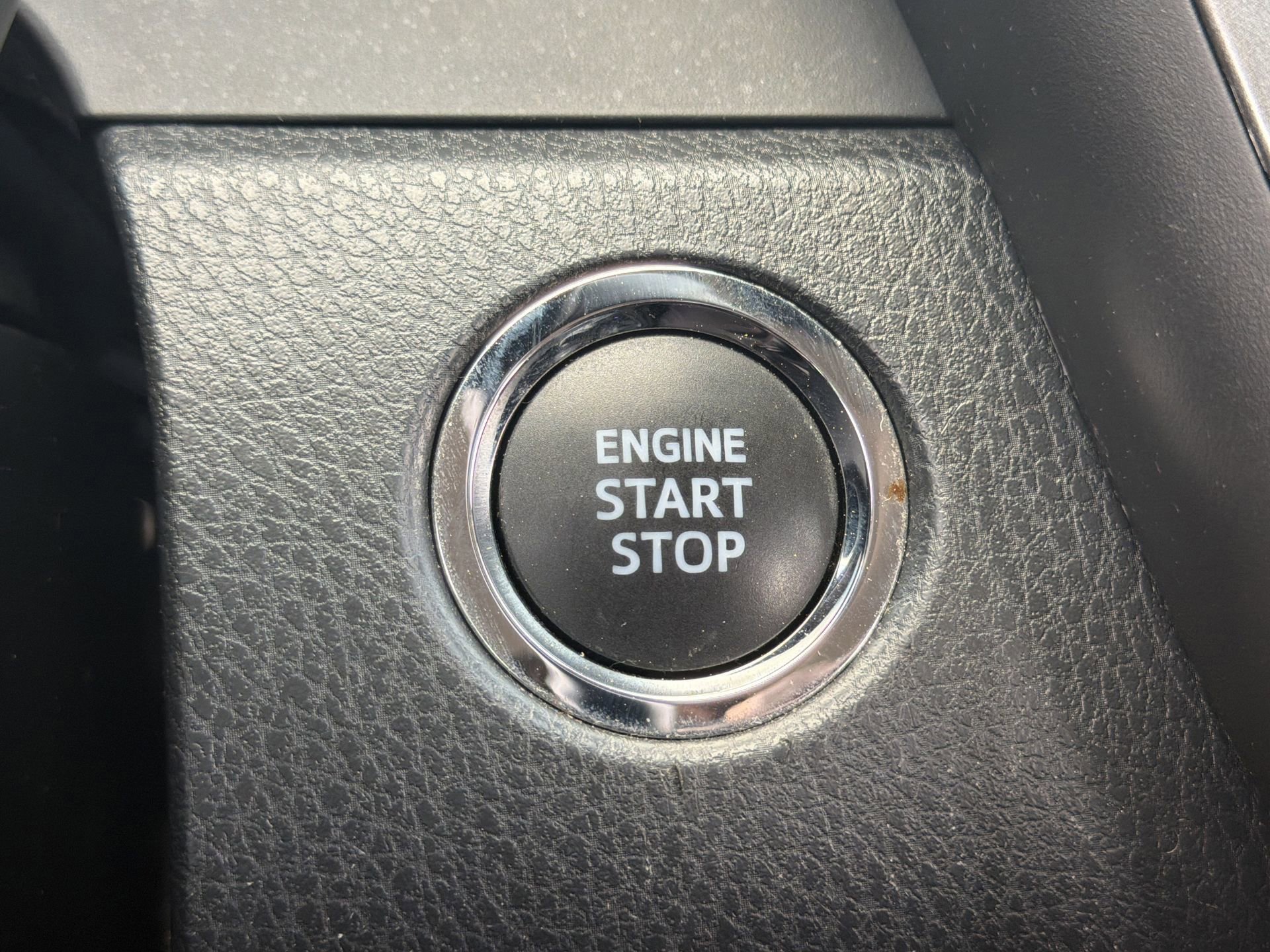 Used 2024 Toyota Camry SE w/ Convenience Package FWD image 9