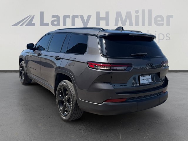 Used 2021 Jeep Grand Cherokee L Laredo AWD/4WD image 3