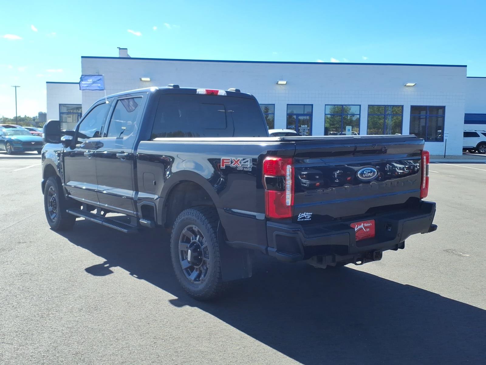 Certified 2024 Ford F250 Lariat w/ Lariat Ultimate Package AWD/4WD image 3