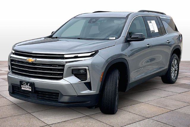 Used 2025 Chevrolet Traverse LT AWD/4WD image 13