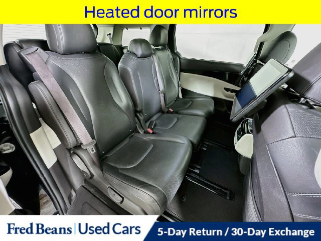 Used 2023 Kia Carnival SX Prestige FWD image 38