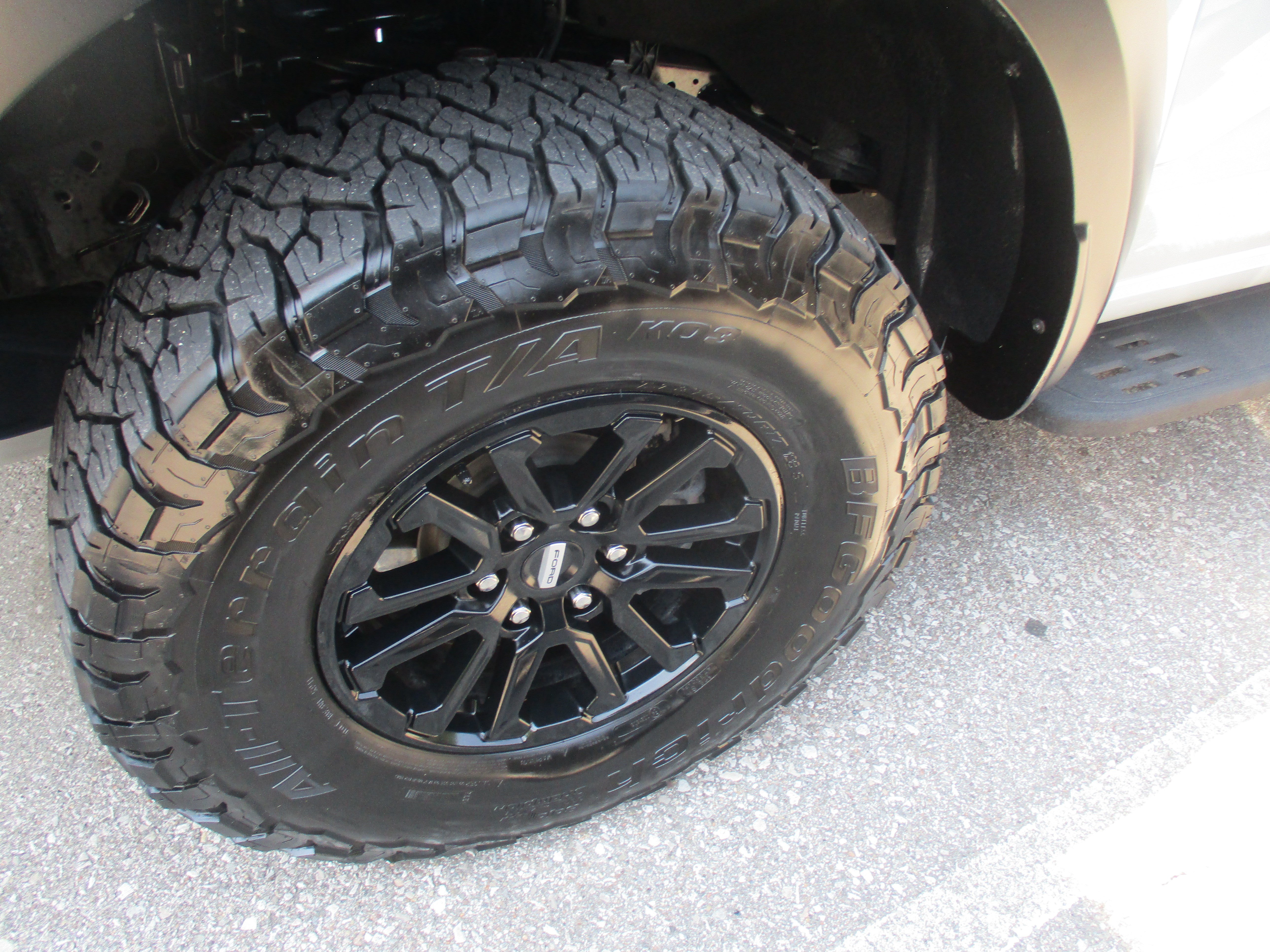 Certified 2024 Ford F150 Raptor AWD/4WD image 9