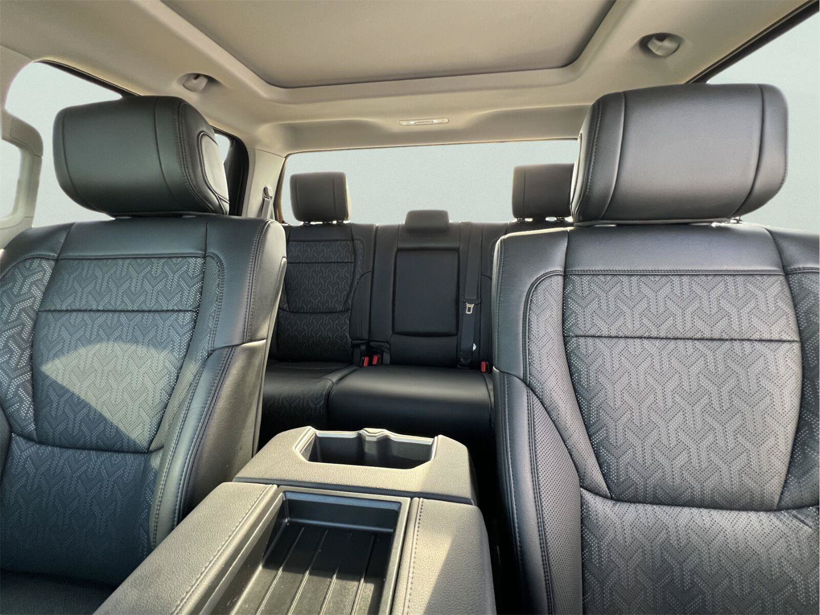 Used 2023 Toyota Tundra Limited w/ Power Package RWD image 32