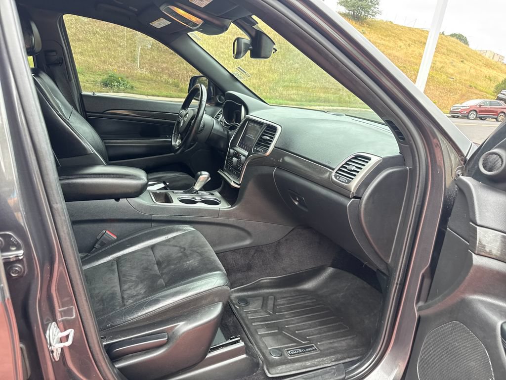 Used 2018 Jeep Grand Cherokee Altitude AWD/4WD image 31
