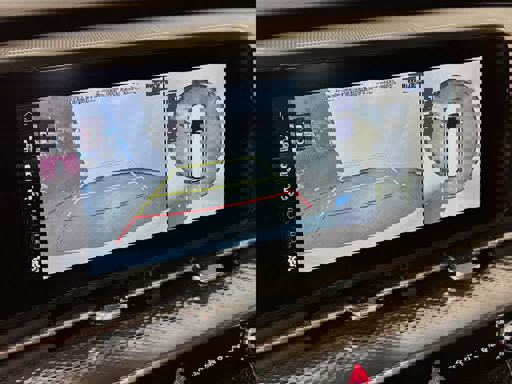 Used 2023 Kia Carnival SX Prestige image 28