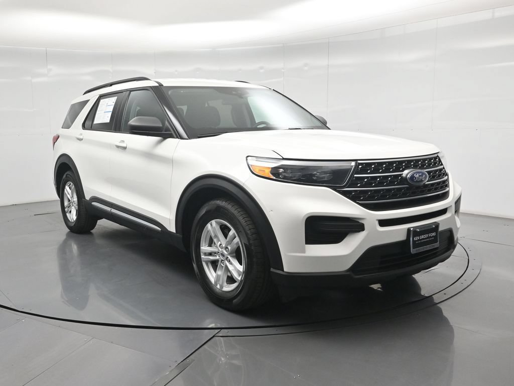 Certified 2024 Ford Explorer XLT RWD image 50