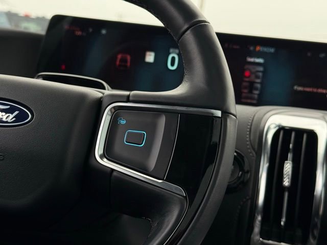 Certified 2025 Ford Expedition Platinum image 22