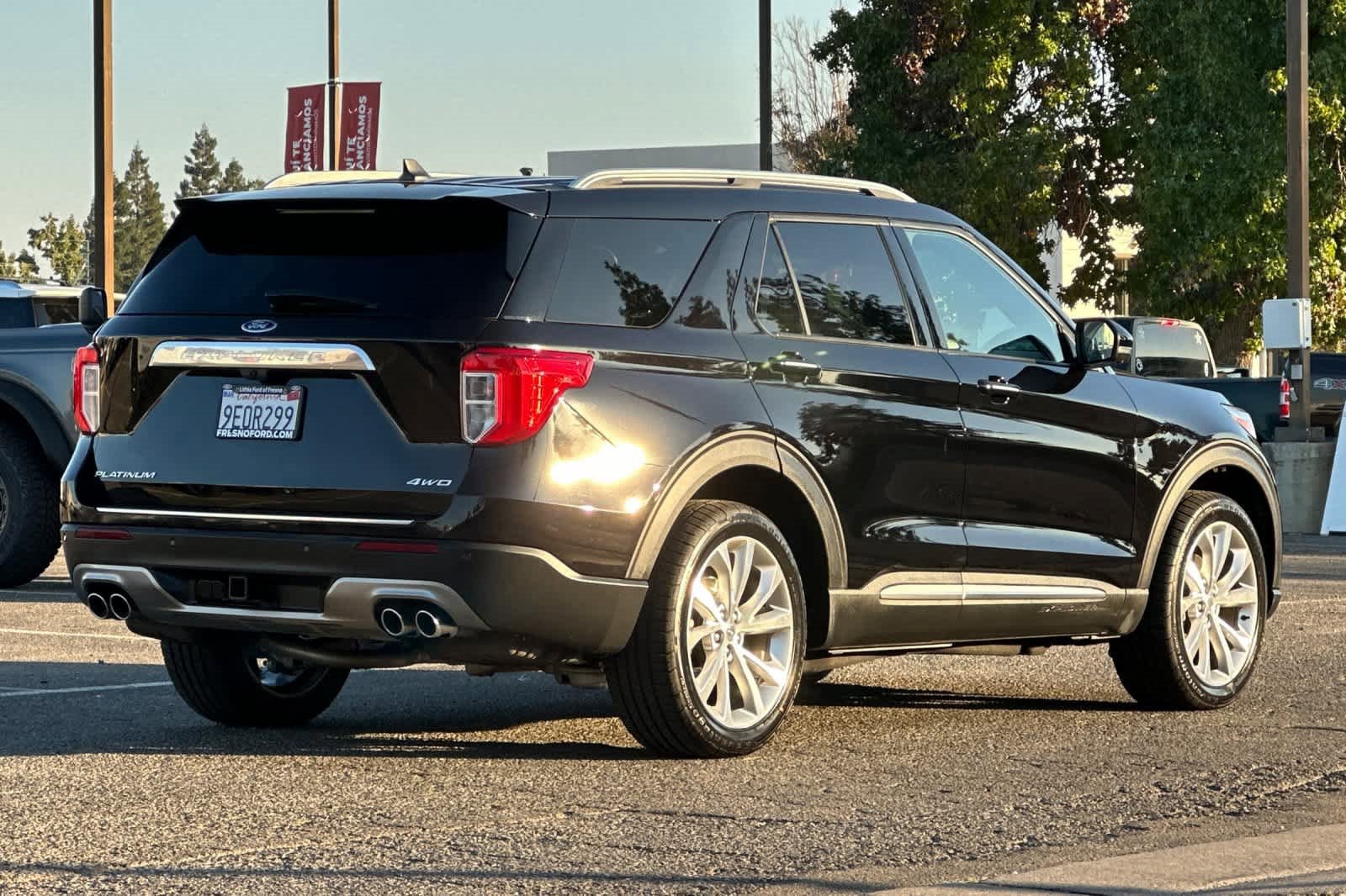 Certified 2023 Ford Explorer Platinum w/ Technology Package image 5