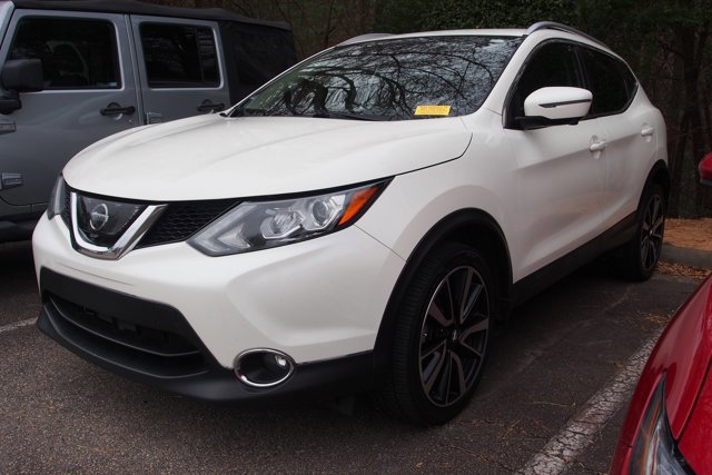 Used 2017 Nissan Rogue Sport SL w/ SL Premium Package image 2