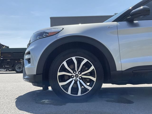 Certified 2023 Ford Explorer ST-Line w/ Class IV Trailer Tow Package AWD/4WD image 11