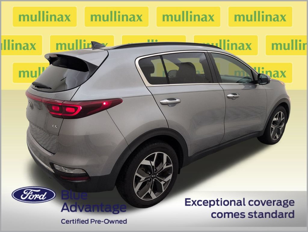 Used 2022 Kia Sportage EX w/ EX Technology Package FWD image 3