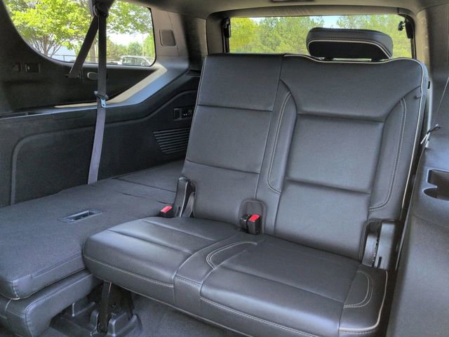 Used 2022 Chevrolet Suburban Premier RWD image 16