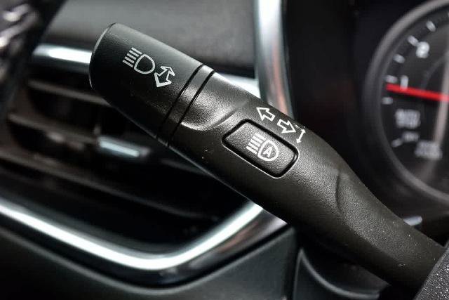 Used 2020 Chevrolet Equinox LT image 16